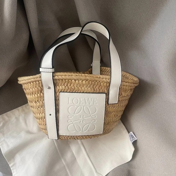 Loewe Handbags - 🎊Loewe Natural & White Tote Bag